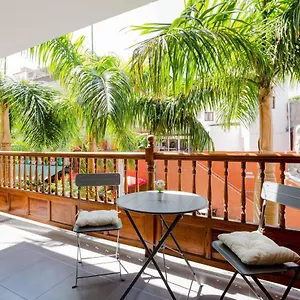 apartment-los-cristianos-center-iii.in-canary-islands.com/