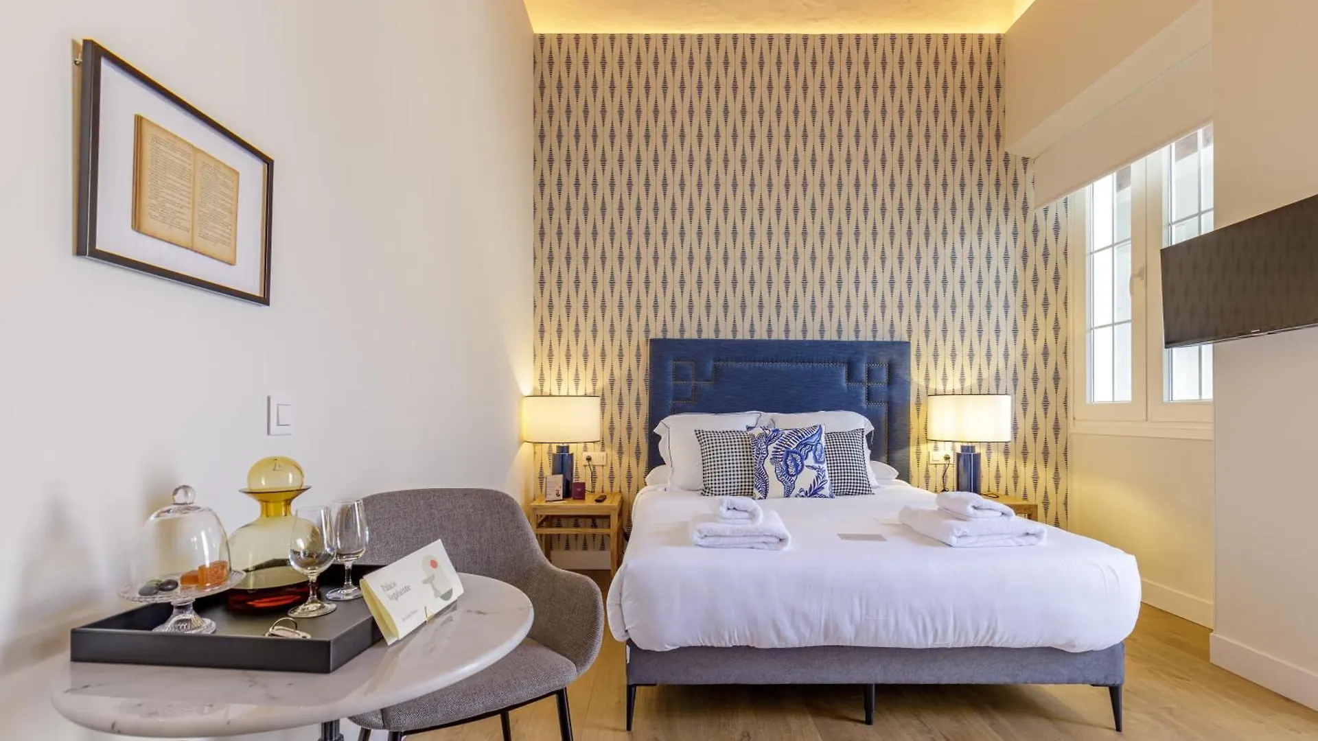Palacio Vegafuente By Caleta Homes Malaga