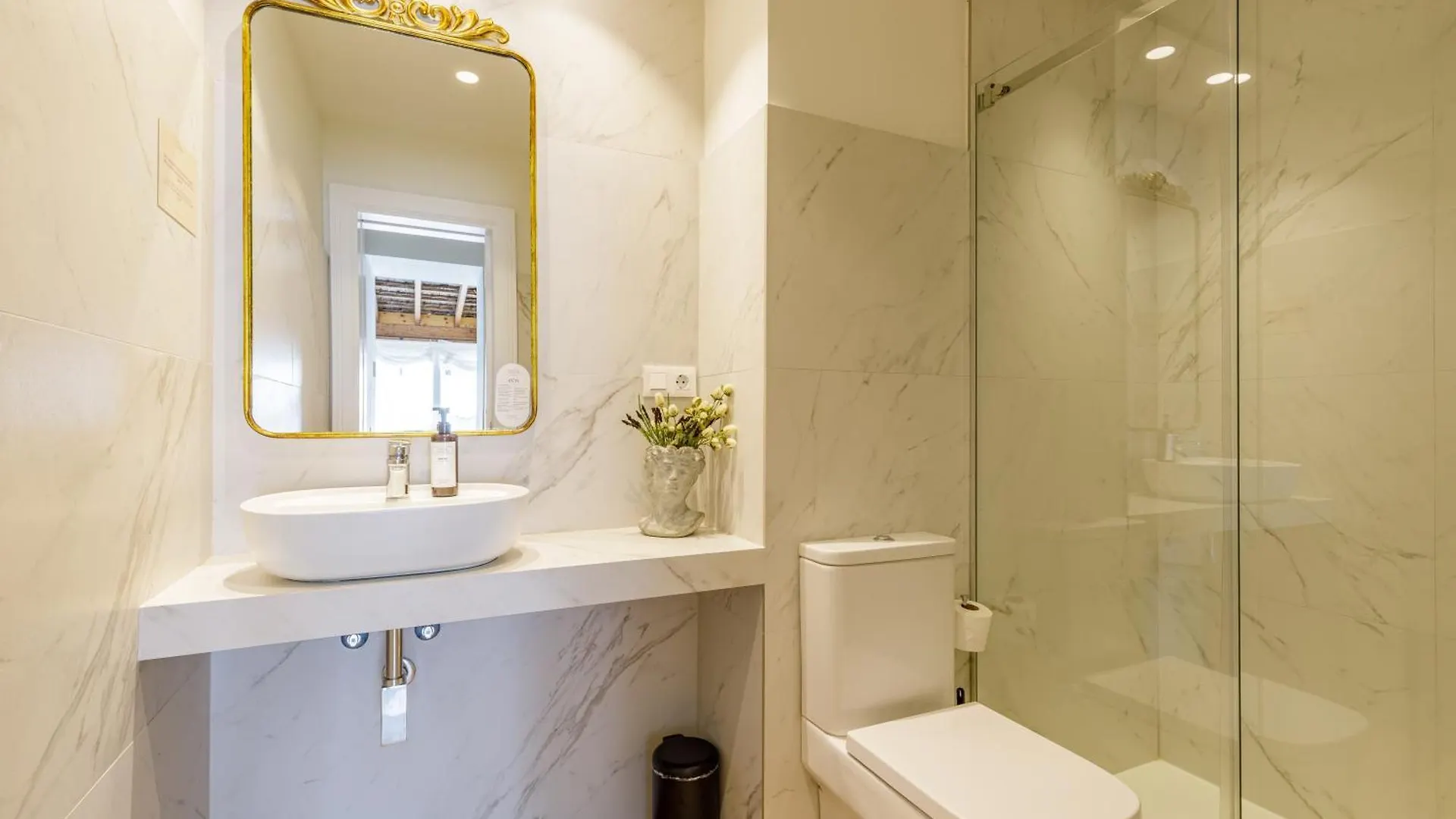 Palacio Vegafuente By Caleta Homes Malaga Apartment